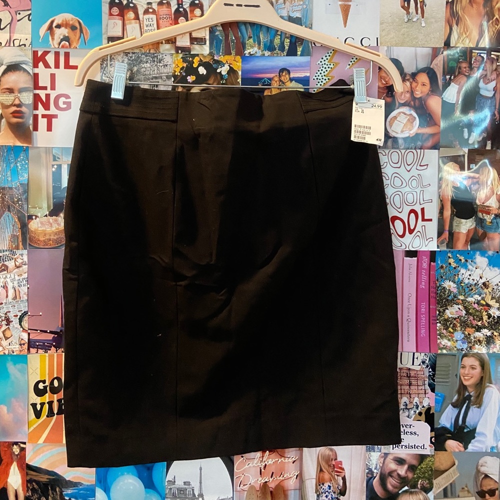 H&M black skirt. NWT